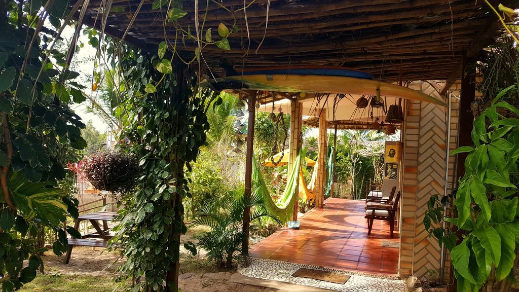 Media Veronica Hostel Suites Pipa Ares Exterior photo